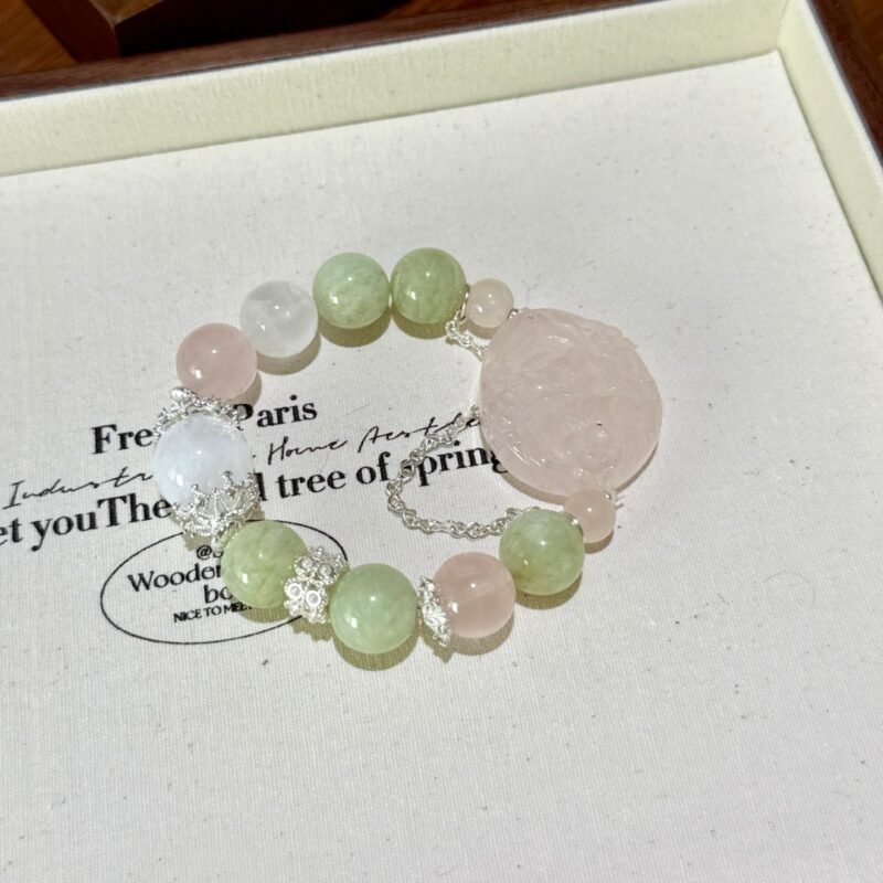 Cui jade pink crystal fox plaque strings